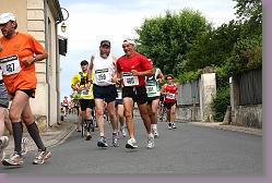 Marathon de Sauternes 01 275 * 680 x 453 * (142KB)